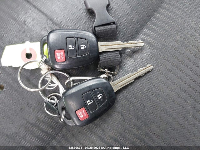 Продаж на аукціоні авто 2018 Toyota Rav4 Le, vin: 2T3BFREV9JW768119, номер лоту: 12666674