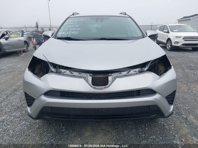 Продаж на аукціоні авто 2018 Toyota Rav4 Le, vin: 2T3BFREV9JW768119, номер лоту: 12666674