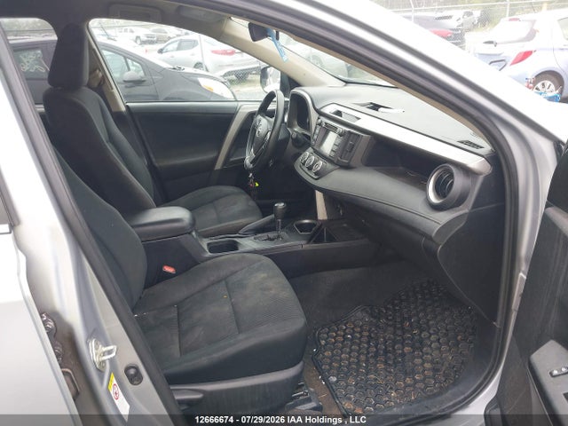 Продаж на аукціоні авто 2018 Toyota Rav4 Le, vin: 2T3BFREV9JW768119, номер лоту: 12666674