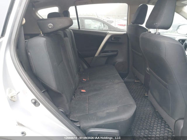 Продаж на аукціоні авто 2018 Toyota Rav4 Le, vin: 2T3BFREV9JW768119, номер лоту: 12666674
