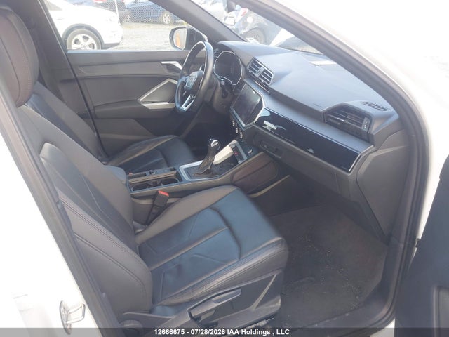 WA1AECF36M1061680 Audi Q3 45 Komfort