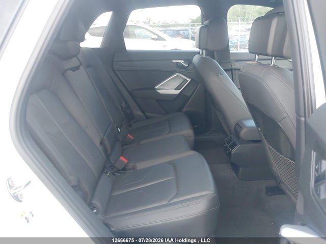 WA1AECF36M1061680 Audi Q3 45 Komfort