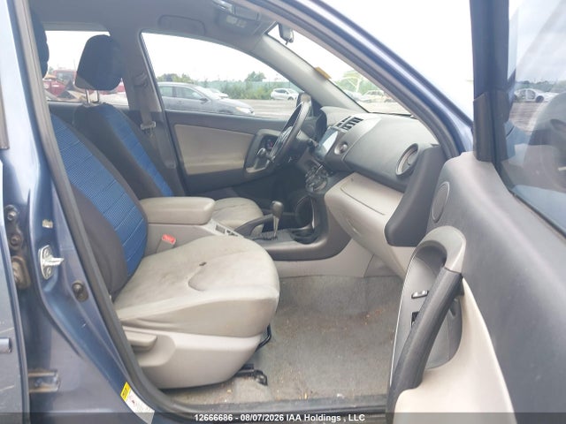 12666686 :رقم المزاد ، 2T3BF4DV7BW099869 vin ، 2011 Toyota Rav4 مزاد بيع