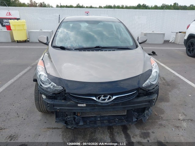 2013 Hyundai Elantra Gl მანქანა იყიდება აუქციონზე, vin: 5NPDH4AEXDH281258, აუქციონის ნომერი: 12666696