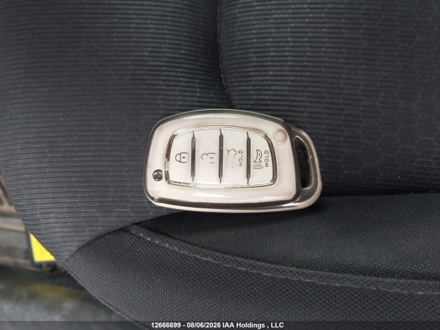 KMHD84LF9HU266019 Hyundai Elantra Gls