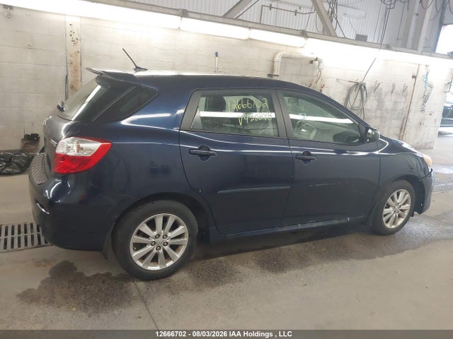 12666702 :رقم المزاد ، 2T1KU4EE5AC430848 vin ، 2010 Toyota Matrix مزاد بيع
