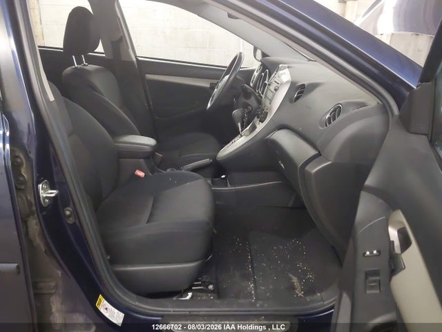 12666702 :رقم المزاد ، 2T1KU4EE5AC430848 vin ، 2010 Toyota Matrix مزاد بيع