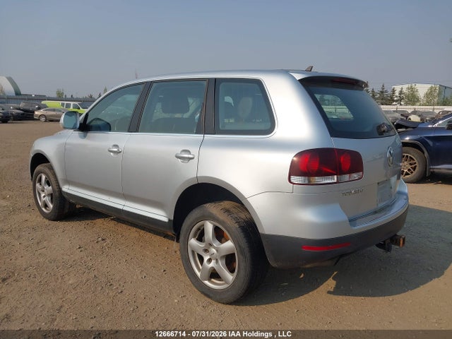2008 Volkswagen Touareg მანქანა იყიდება აუქციონზე, vin: WVGBE67L68D077159, აუქციონის ნომერი: 12666714