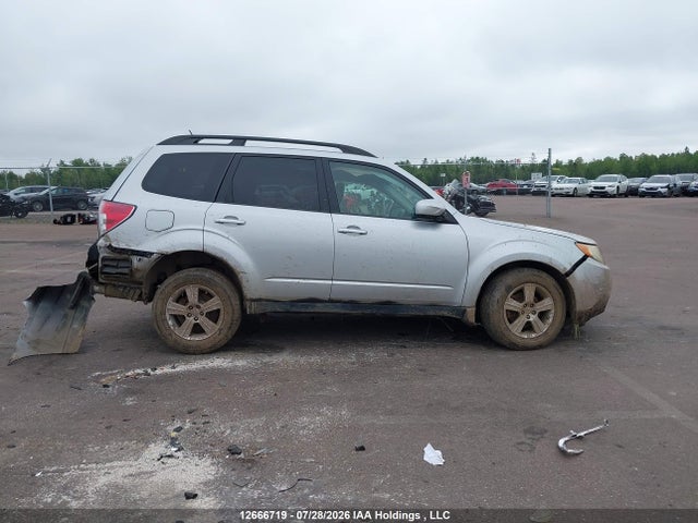 Продаж на аукціоні авто 2011 Subaru Forester 2.5x Premium, vin: JF2SHCDC7BH735720, номер лоту: 12666719