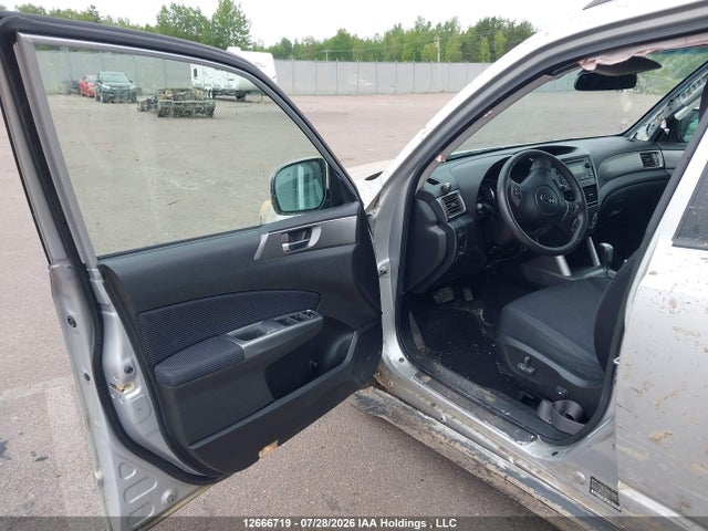 Продаж на аукціоні авто 2011 Subaru Forester 2.5x Premium, vin: JF2SHCDC7BH735720, номер лоту: 12666719