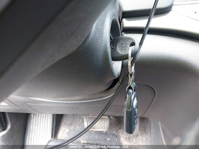 KMHD84LF3HU094621 Hyundai ELANTRA GL