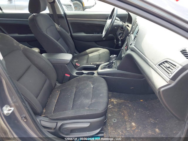 KMHD84LF3HU094621 Hyundai ELANTRA GL