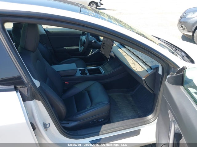 Tesla MODEL 3 2021 5YJ3E1EAXMF852322 Image 5