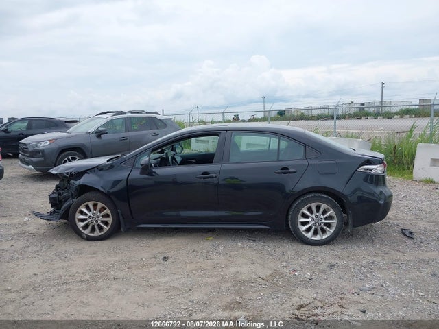 Toyota COROLLA LE 2022 5YFBPMBE2NP278819 Image 15