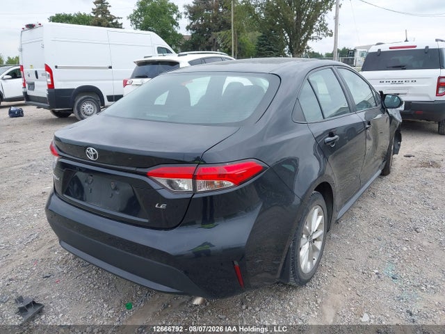 Toyota COROLLA LE 2022 5YFBPMBE2NP278819 Image 4