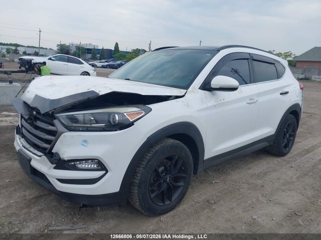 Hyundai Tucson Luxury 2016 KM8J3CA47GU244578 Image 2