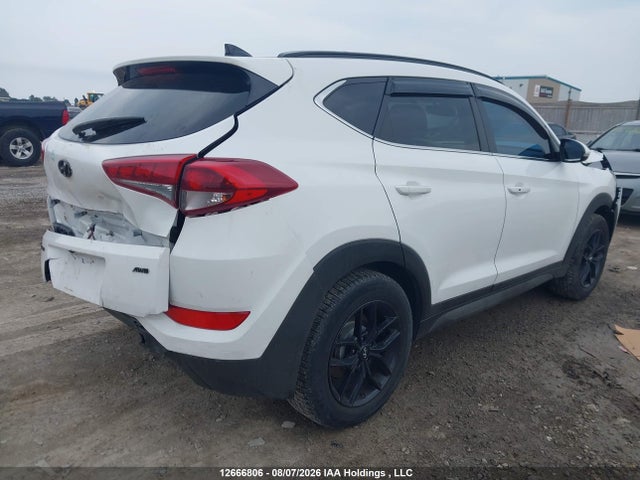 Hyundai Tucson Luxury 2016 KM8J3CA47GU244578 Image 4