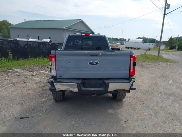 Ford F-350 Lariat 2024 1FT8W3BN2REE27143 Image 15