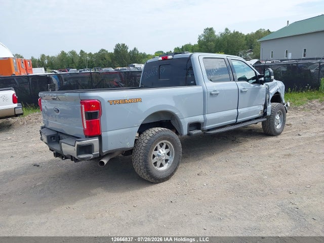 Ford F-350 Lariat 2024 1FT8W3BN2REE27143 Image 4
