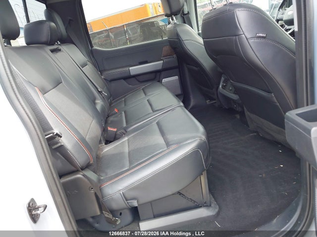 Ford F-350 Lariat 2024 1FT8W3BN2REE27143 Image 8