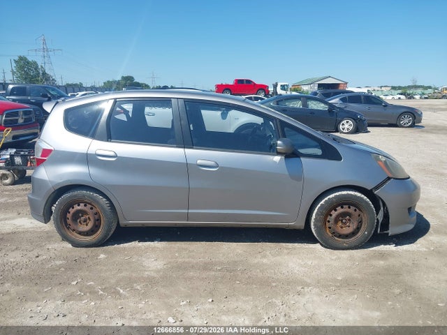 2009 Honda Fit Sport მანქანა იყიდება აუქციონზე, vin: JHMGE87879S801163, აუქციონის ნომერი: 12666856