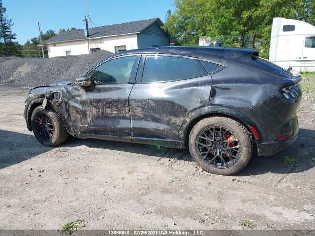 Ford Mustang Mach-e Premium 2022 3FMTK3SS8NMA63127 Image 14