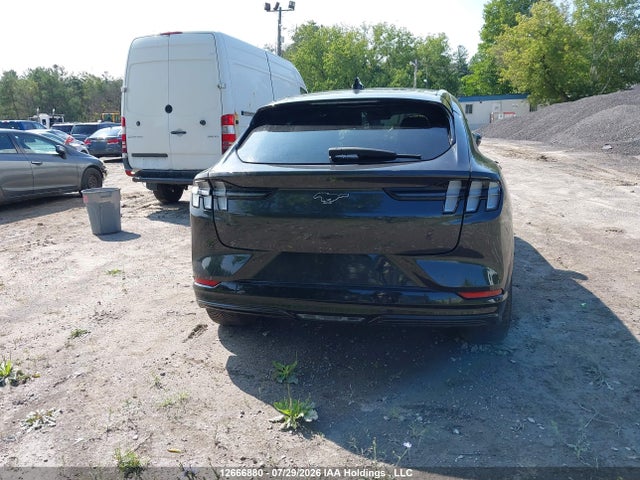 Ford Mustang Mach-e Premium 2022 3FMTK3SS8NMA63127 Image 16