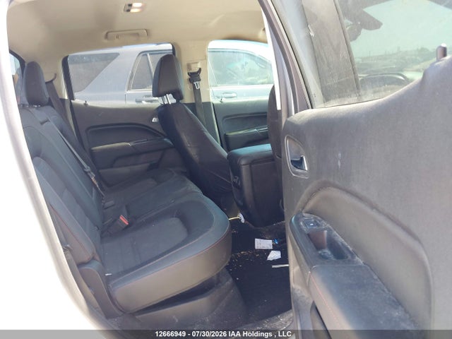 1GTG6CEN8J1276103 GMC Canyon All Terrain W/cloth