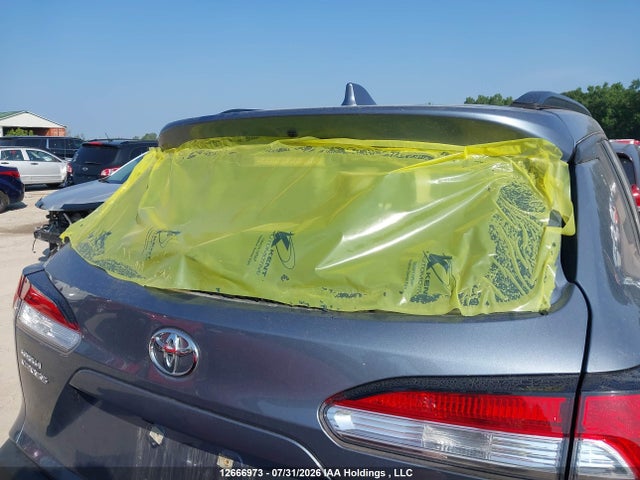 12666973 :رقم المزاد ، 7MUBAABG0RV098825 vin ، 2024 Toyota Corolla Cross Le مزاد بيع