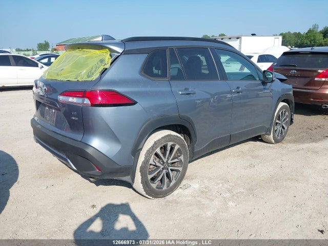 12666973 :رقم المزاد ، 7MUBAABG0RV098825 vin ، 2024 Toyota Corolla Cross Le مزاد بيع