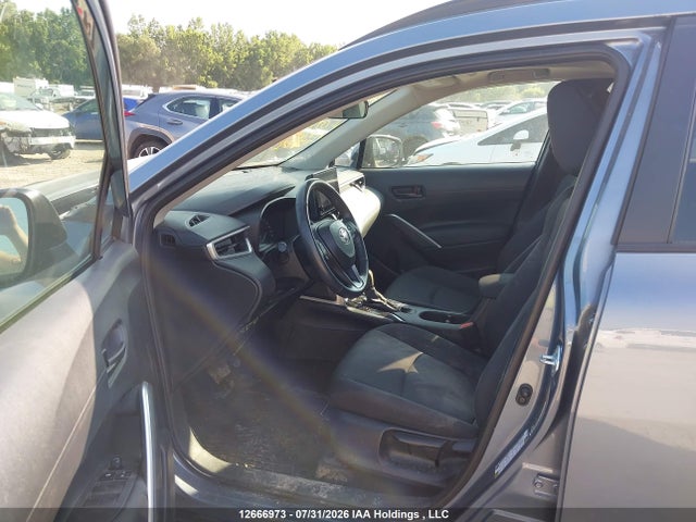 12666973 :رقم المزاد ، 7MUBAABG0RV098825 vin ، 2024 Toyota Corolla Cross Le مزاد بيع