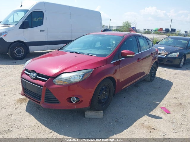 Ford Focus Titanium 2014 1FADP3N21EL256491 Image 2