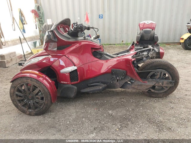 12666998 :رقم المزاد ، 2BXNBDD27GV005531 vin ، 2016 Can-am Spyder Roadster Rt/rt-s/ltd/sp Series مزاد بيع