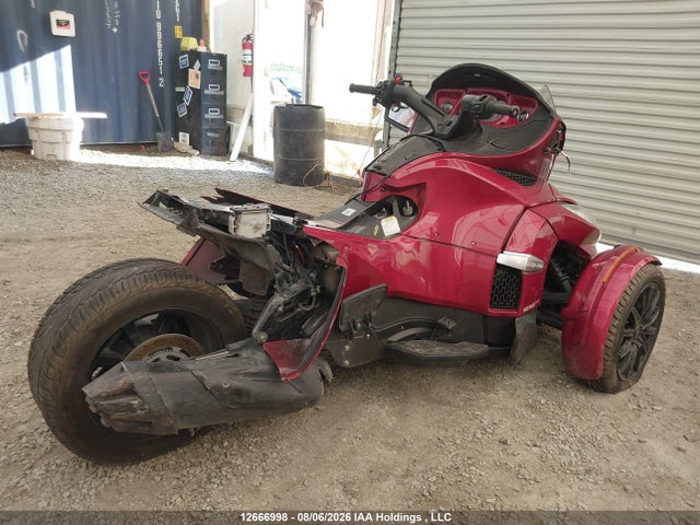 12666998 :رقم المزاد ، 2BXNBDD27GV005531 vin ، 2016 Can-am Spyder Roadster Rt/rt-s/ltd/sp Series مزاد بيع