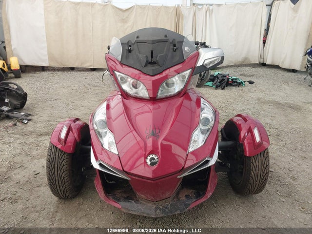 12666998 :رقم المزاد ، 2BXNBDD27GV005531 vin ، 2016 Can-am Spyder Roadster Rt/rt-s/ltd/sp Series مزاد بيع