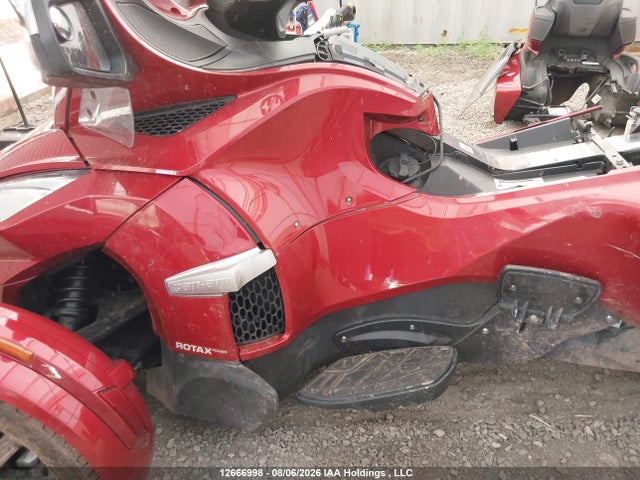 12666998 :رقم المزاد ، 2BXNBDD27GV005531 vin ، 2016 Can-am Spyder Roadster Rt/rt-s/ltd/sp Series مزاد بيع