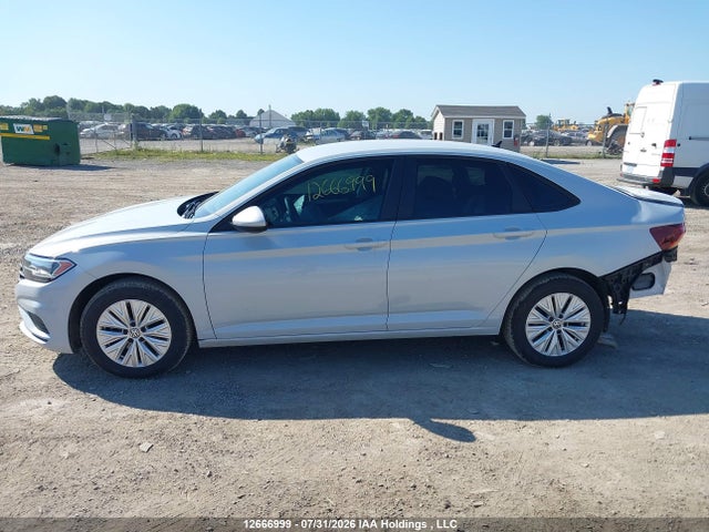 Продажа на аукционе авто 2019 Volkswagen Jetta S/se/r-line, vin: 3VWC57BU0KM008278, номер лота: 12666999