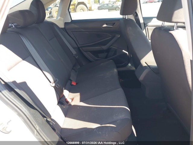 Продажа на аукционе авто 2019 Volkswagen Jetta S/se/r-line, vin: 3VWC57BU0KM008278, номер лота: 12666999