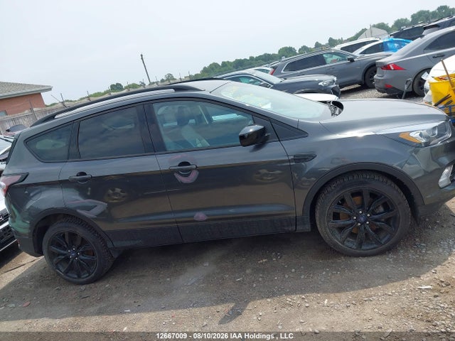 Ford Escape 2018 1FMCU9GD3JUB90056 Image 13