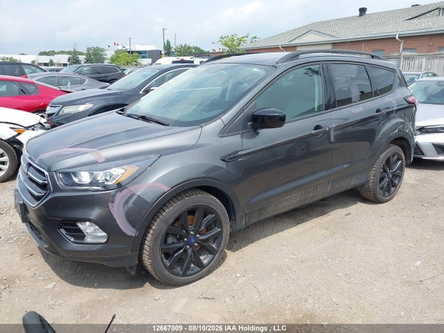 Ford Escape 2018 1FMCU9GD3JUB90056 Image 2