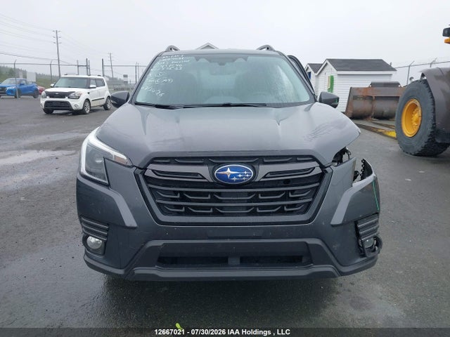 Продажа на аукционе авто 2023 Subaru Forester Limited, vin: JF2SKEPC8PH431540, номер лота: 12667021