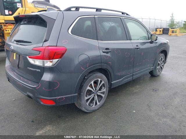 Продажа на аукционе авто 2023 Subaru Forester Limited, vin: JF2SKEPC8PH431540, номер лота: 12667021
