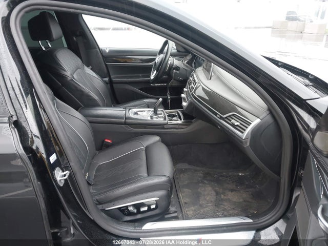 WBA7B0C39HG527131 BMW 750i Xdrive