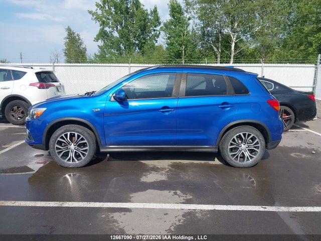 2018 Mitsubishi Rvr Se Limited/gt მანქანა იყიდება აუქციონზე, vin: JA4AJ4AW8JZ610778, აუქციონის ნომერი: 12667090