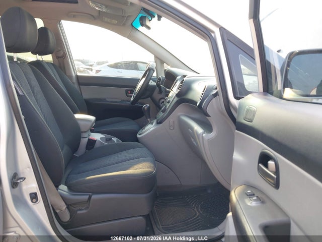 12667102 :رقم المزاد ، KNAFG526877091649 vin ، 2007 Kia Rondo Lx/ex مزاد بيع