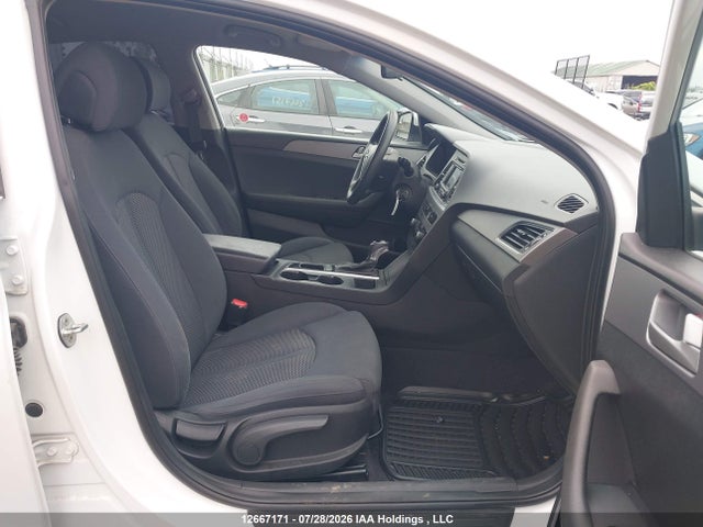 Продажа на аукционе авто 2017 Hyundai Sonata Gl, vin: 5NPE24AF0HH501107, номер лота: 12667171