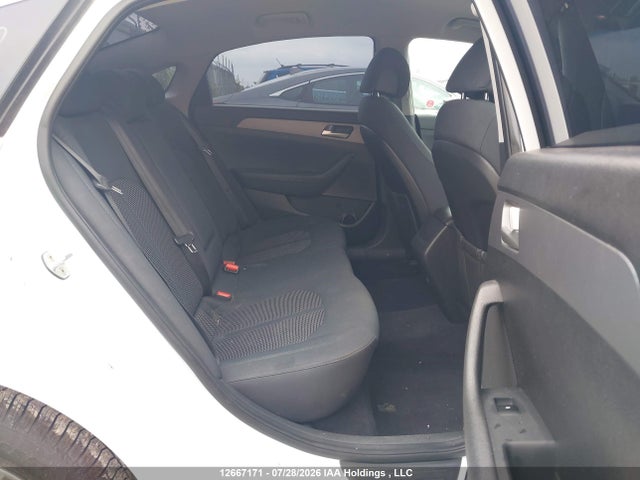 Продажа на аукционе авто 2017 Hyundai Sonata Gl, vin: 5NPE24AF0HH501107, номер лота: 12667171