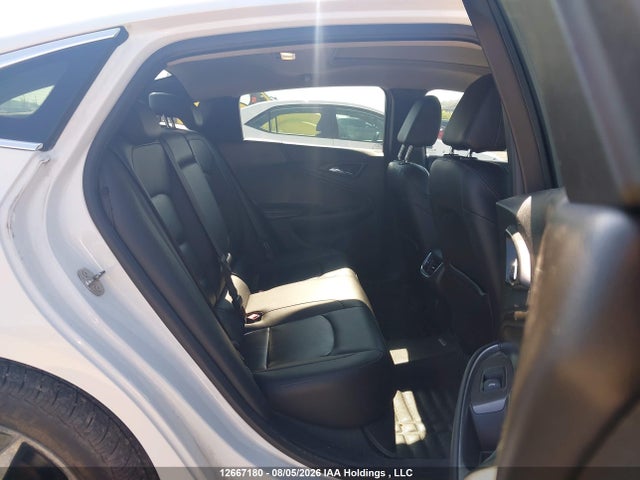 1G1ZD5STXJF239384 Chevrolet MALIBU LT