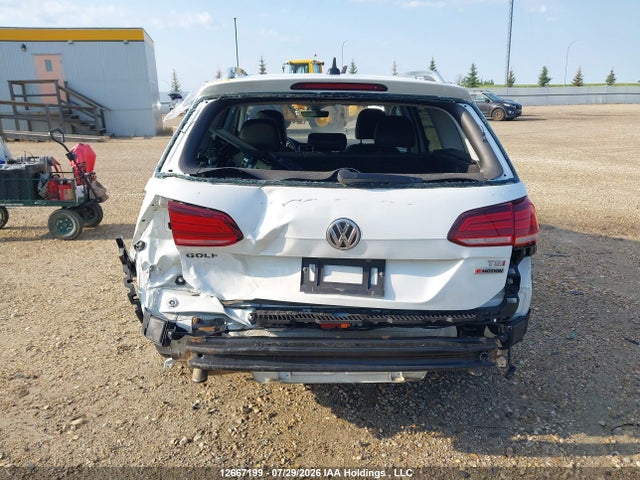 Продажа на аукционе авто 2018 Volkswagen Golf Sportwagen Highline, vin: 3VWR17AUXJM756848, номер лота: 12667199