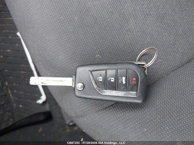 12667202 :رقم المزاد ، 5YFBPRBE3LP112285 vin ، 2020 Toyota Corolla Le مزاد بيع